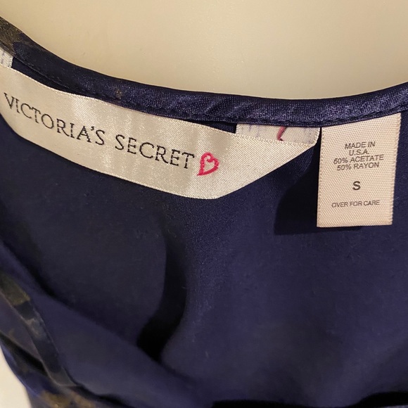 Victoria’s Secret 2pc Navy Satin Top & PantsS - Picture 6 of 8